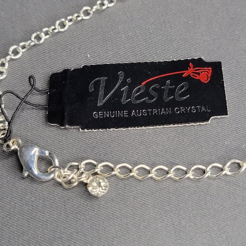Vintage Vieste Red White Austrian Genuine Crystals Gold Tone Fashion Necklace - Picture 6 of 7